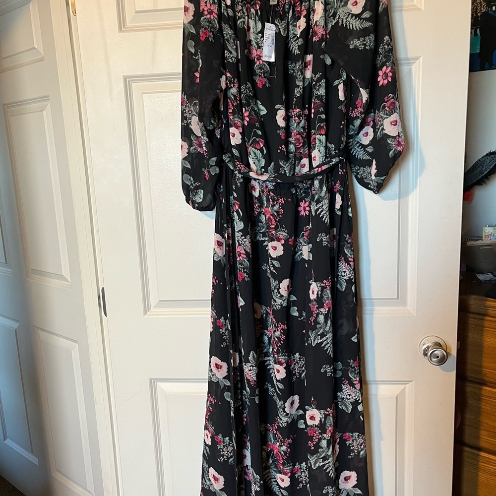 Jones Studio Black and Pink Floral Long Sleeve Dress